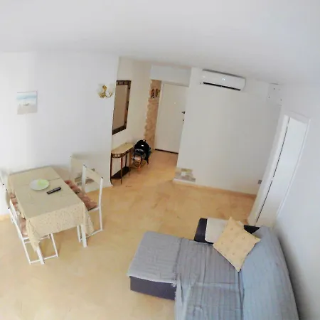 Ifach 2 公寓 *